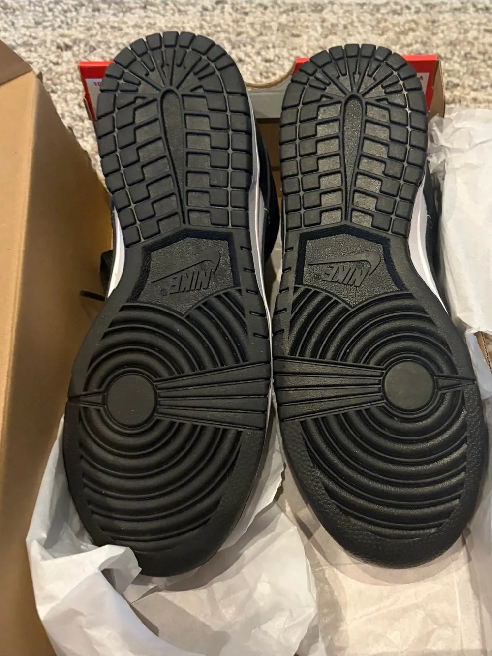 Nike silhouette sneakers